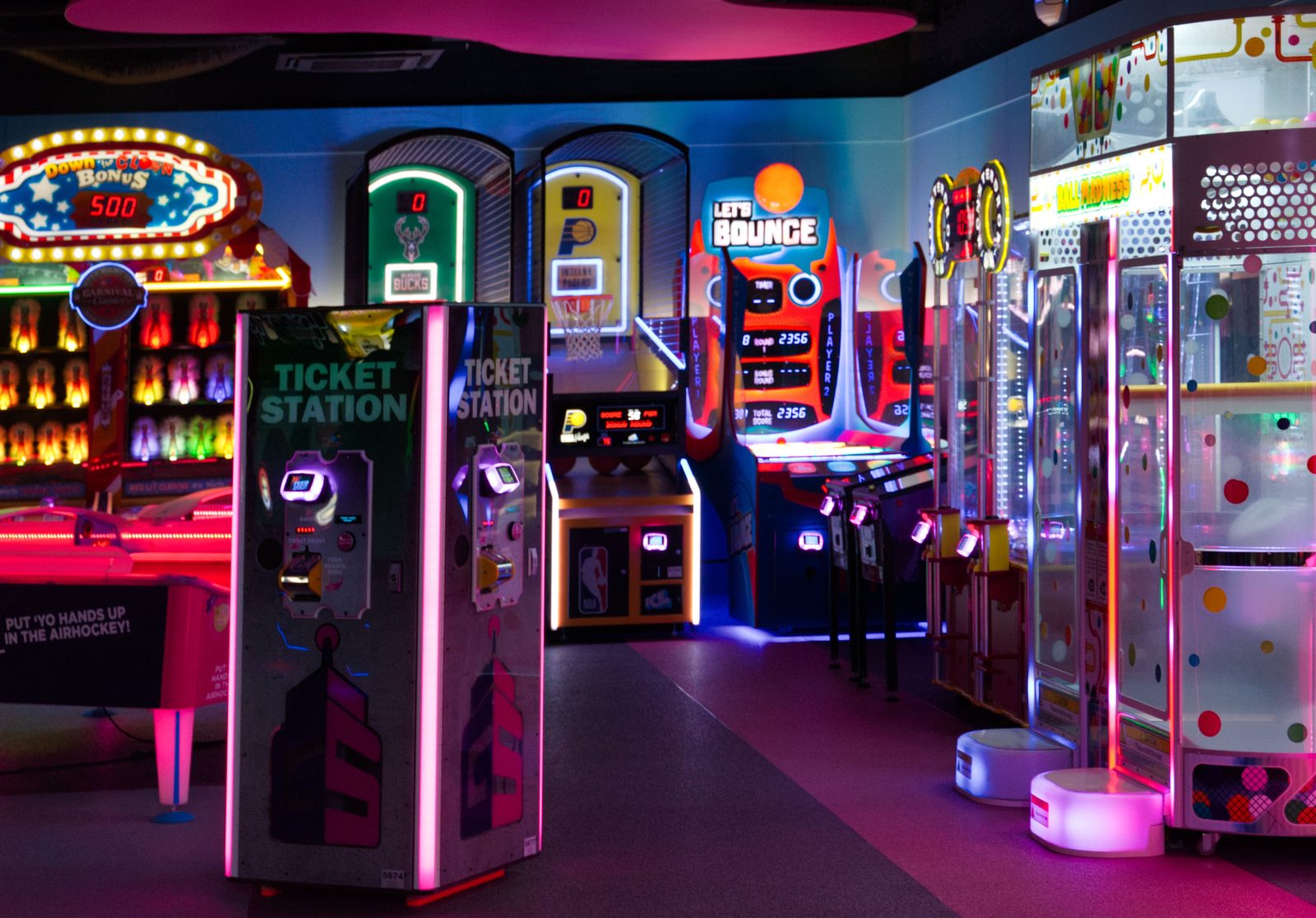 Dave & Buster's Hollywood